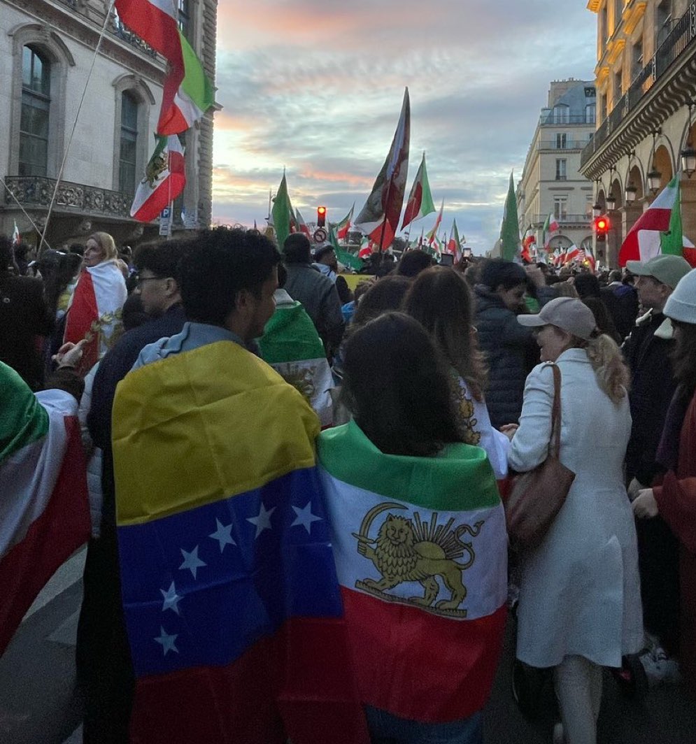 Cuando sufres una dictadura te duelen todas las dictaduras del mundo.

¡VIVA LA LIBERTAD CARAJO!

🇻🇪🤝🇮🇷