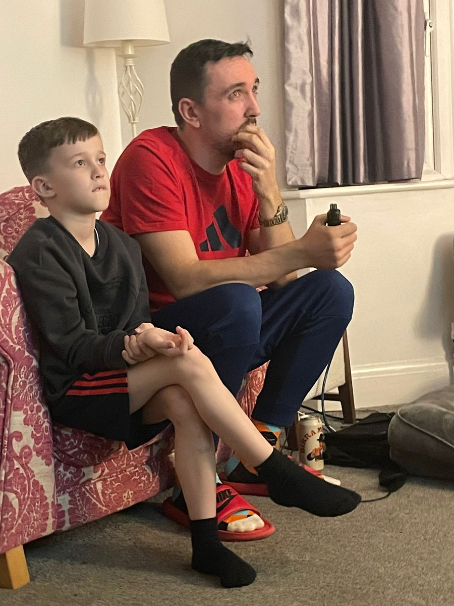 Mike 🔴⚪ tweet media