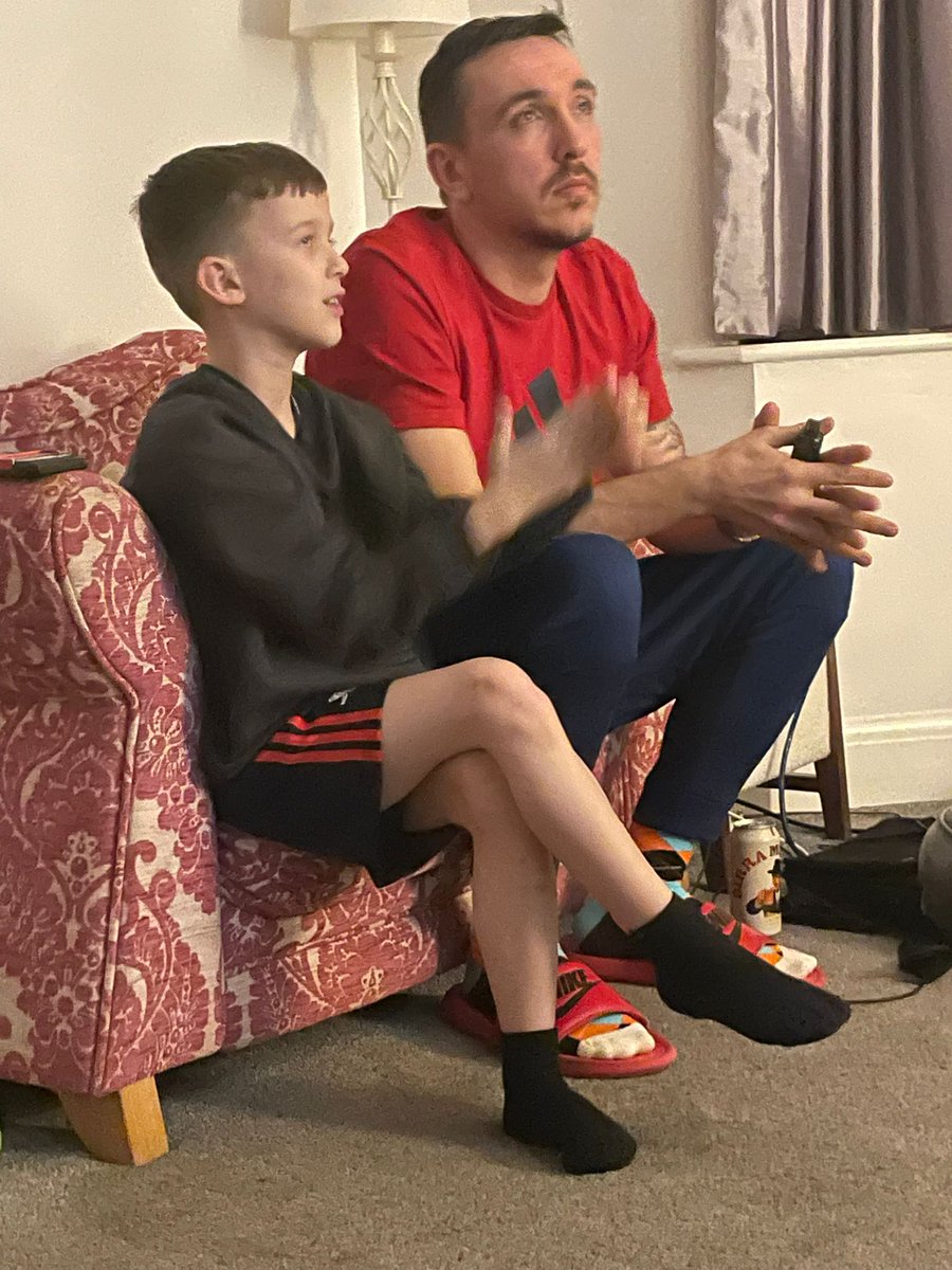 Mike 🔴⚪ tweet media