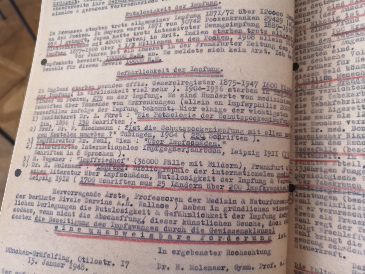 Grundgesetz und Impfung.  Ein längeres Thema.

Bevor unser Grundgesetz am 23. Mai 1949 in Bonn zur Welt kam, trafen sich seine Väter und Mütter 1948 in einem Kloster auf der Herreninsel im Chiemsee unweit des dortigen Schloßes.

Die Bevölkerung war eingeladen, Vorschläge für die