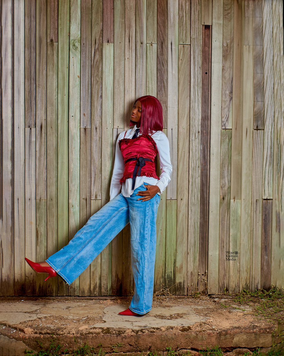 samodelling agency tweet media