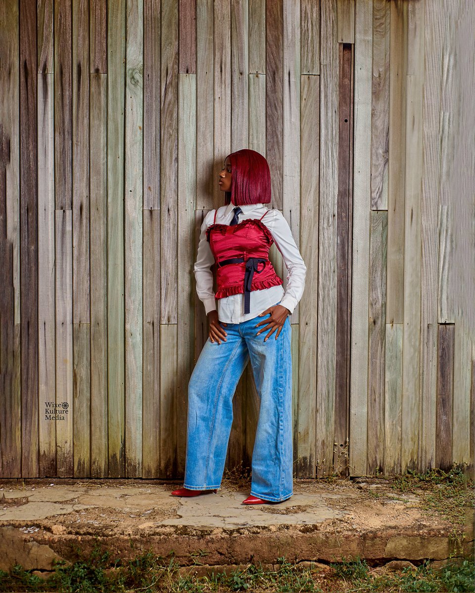 samodelling agency tweet media