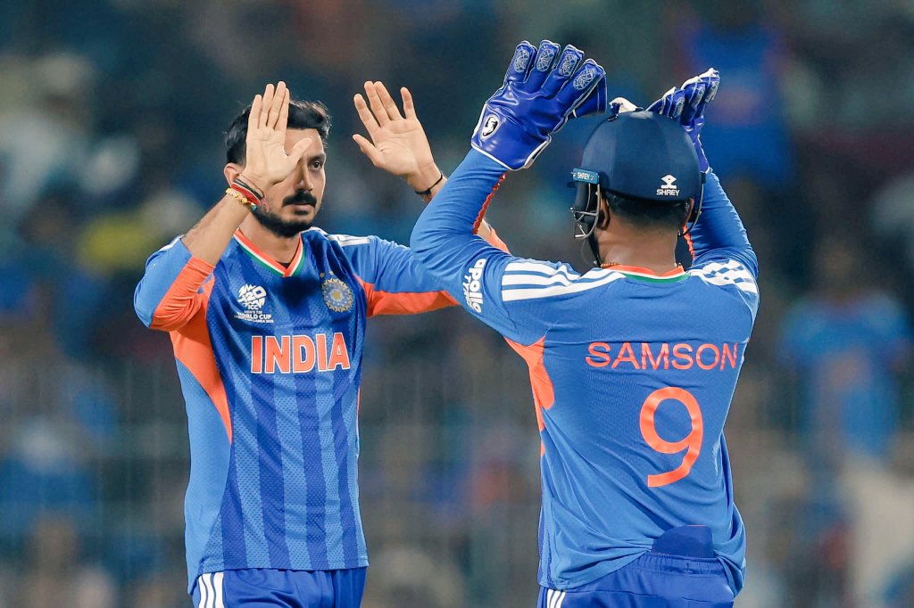 ICCLive_Score's tweet photo. 🚨TOP 10 MOST VIEWED MATCHES ON JIOHOTSTAR 🚨 

• IND🇮🇳 vs WI🇯🇲 - 510M
• IND🇮🇳 vs PAK🇵🇰 - 470M
• IND🇮🇳 vs SA 🇿🇦- 370M.....
@BCCI congratulations https://t.co/FpSty0DWED