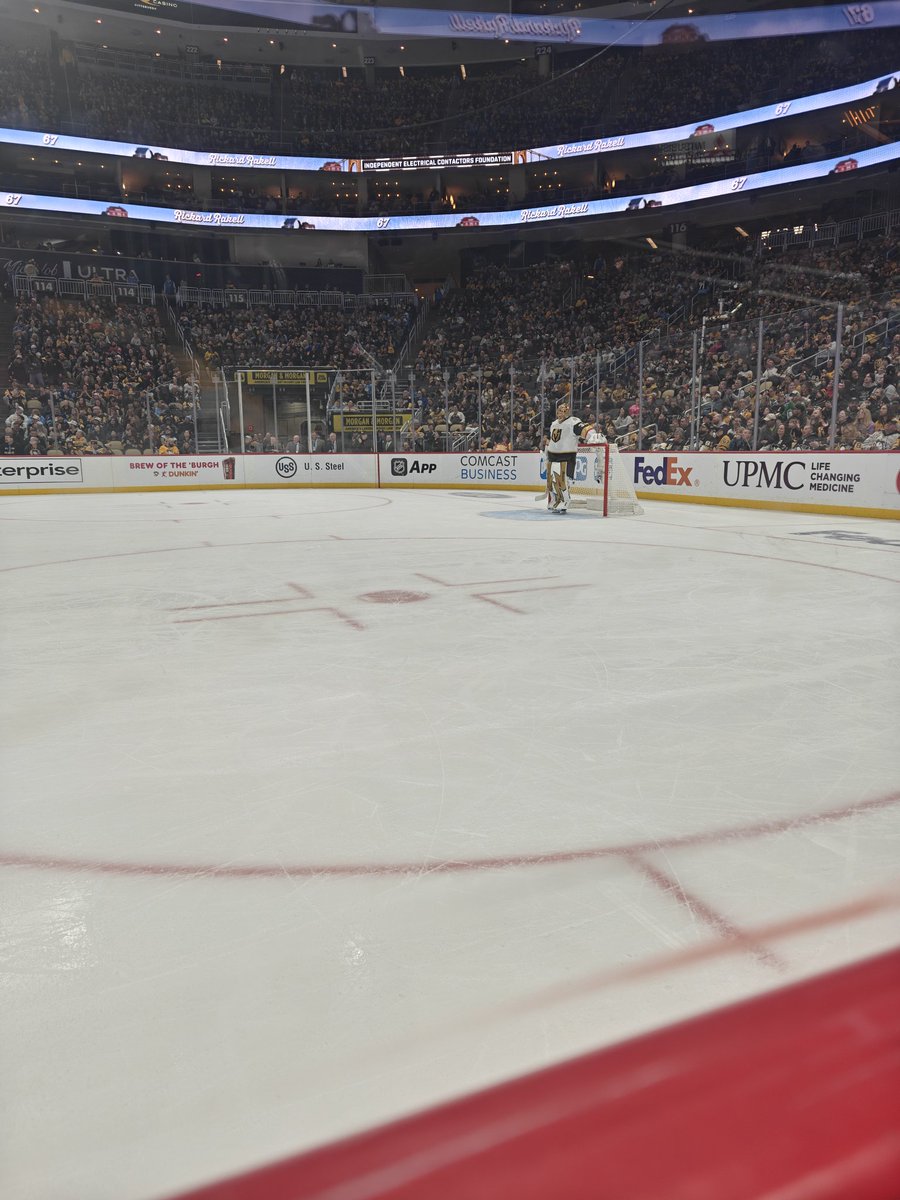 WorldofWestphal's tweet photo. @ChrisMuellerPGH He's not having fun https://t.co/5aH6SJpyQA