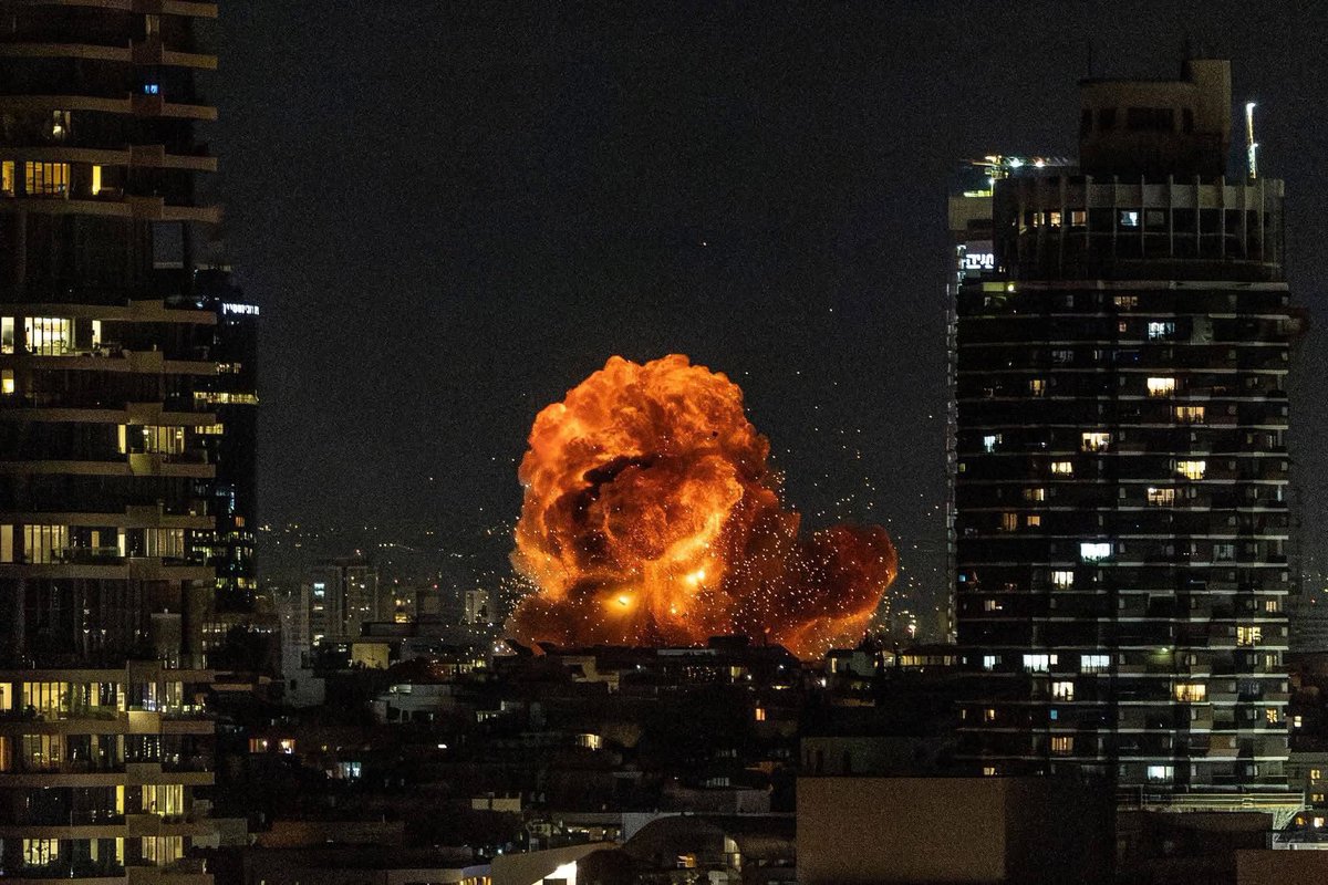 Mr Sinha Commentary tweet media