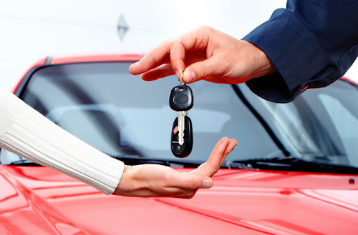 MCCLawCenter's tweet photo. 🚗 Got a new car that won't stop breaking down? MA's Lemon Law may entitle you to a full refund or replacement! 3 failed repairs = you have rights. #ConsumerProtectionWeek #KnowYourRights https://t.co/eKS2qcFh9h