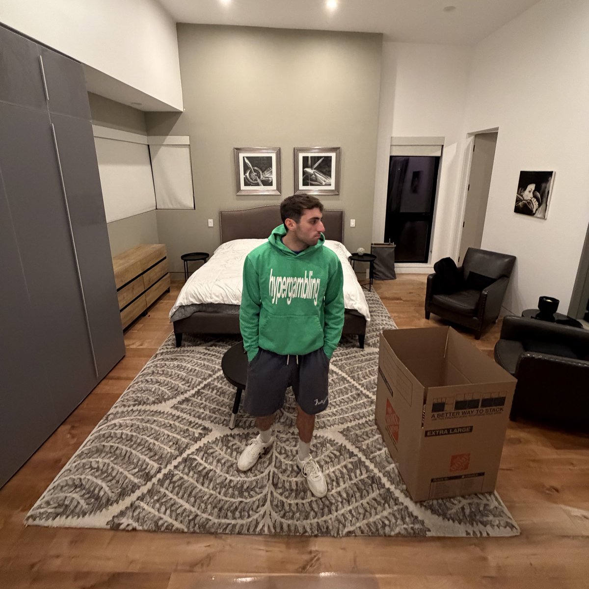 rasmr 🇱🇧 tweet media