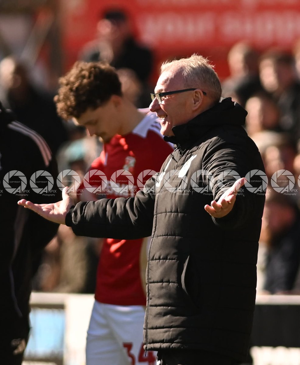 Martin Smith tweet media