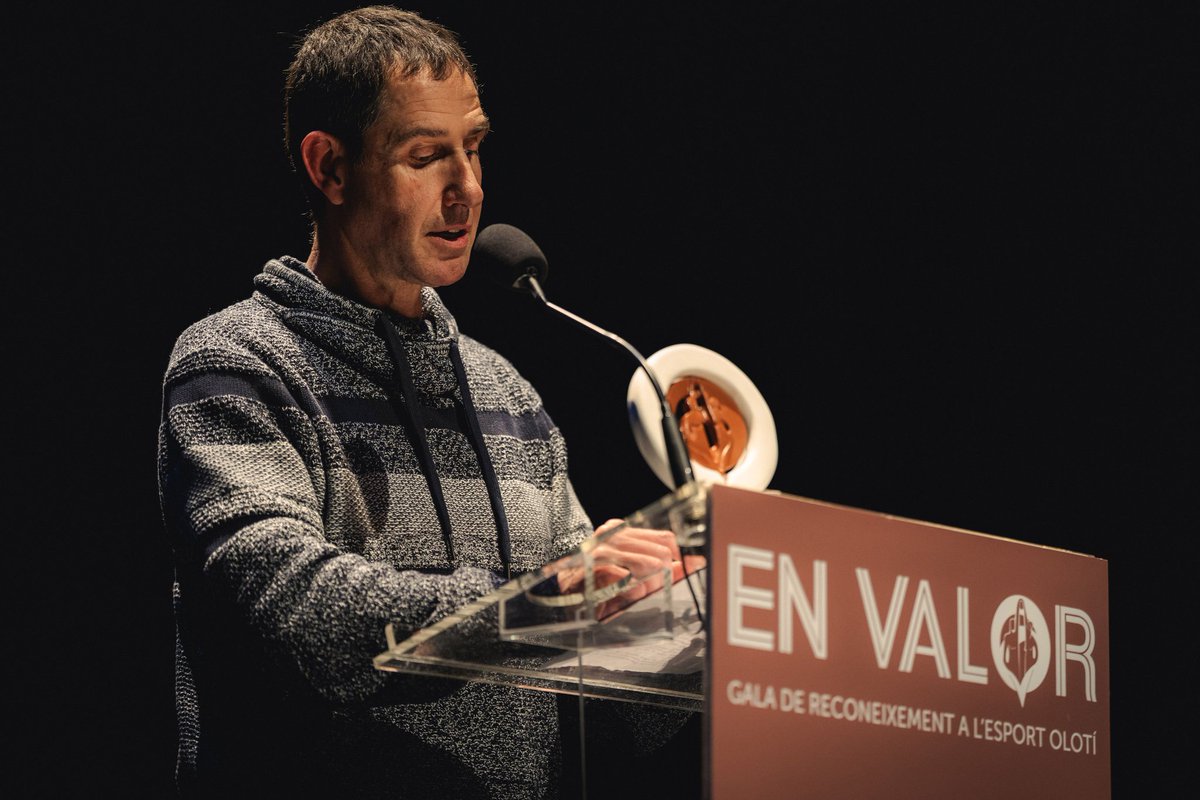 CB La Vall d'en Bas tweet media