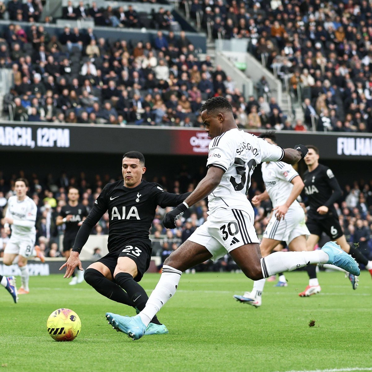 Ryan Sessegnon tweet media