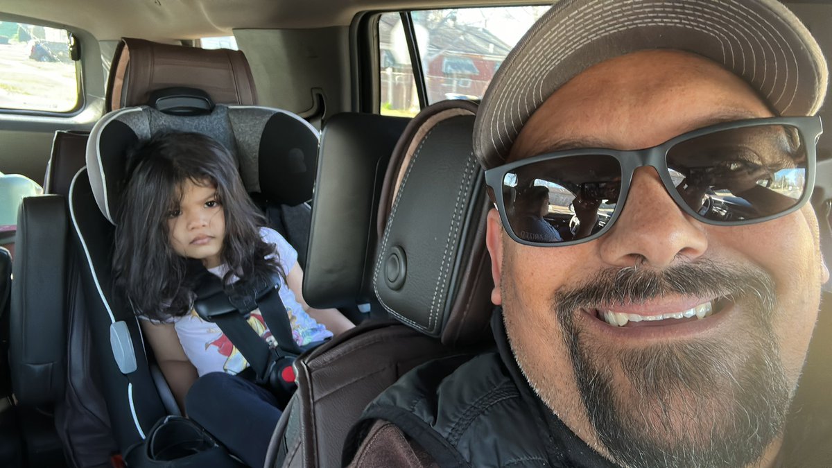 Nada como un buen almuerzo vaquero 🤠 para seguir disfrutando 😎 del domingo familiar