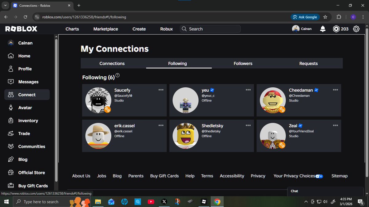 They are on Roblox Studio at the same time.