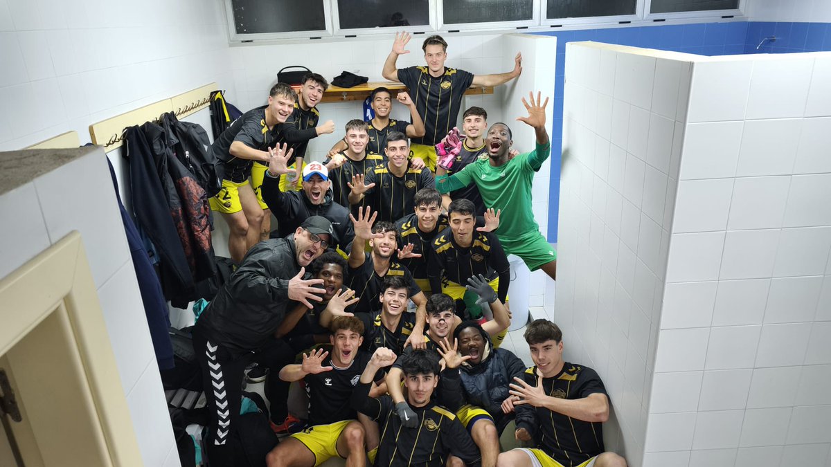 ๐๐๐ฆ๐ ๐๐ ๐๐ก๐ง๐๐ฅ๐๐๐ง๐ฌ tweet media