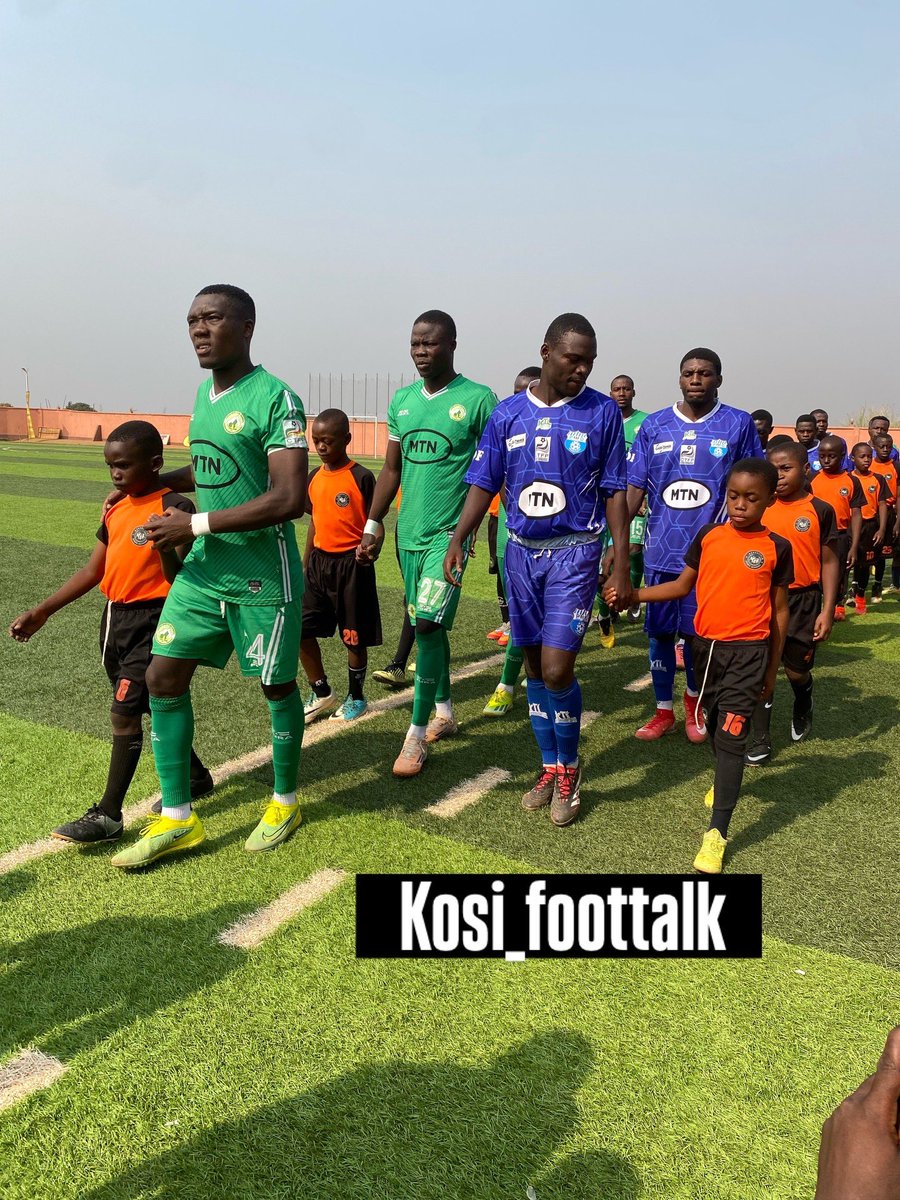 Kosi_foottalk's tweet photo. Grassfield SA kids were mascots for PWD Bamenda and Coton Sport players as they walked out for their clash today in Bamenda
#pwdbamenda #cotonsport #mascot #fecafoot #eliteone https://t.co/v24viLhBoB