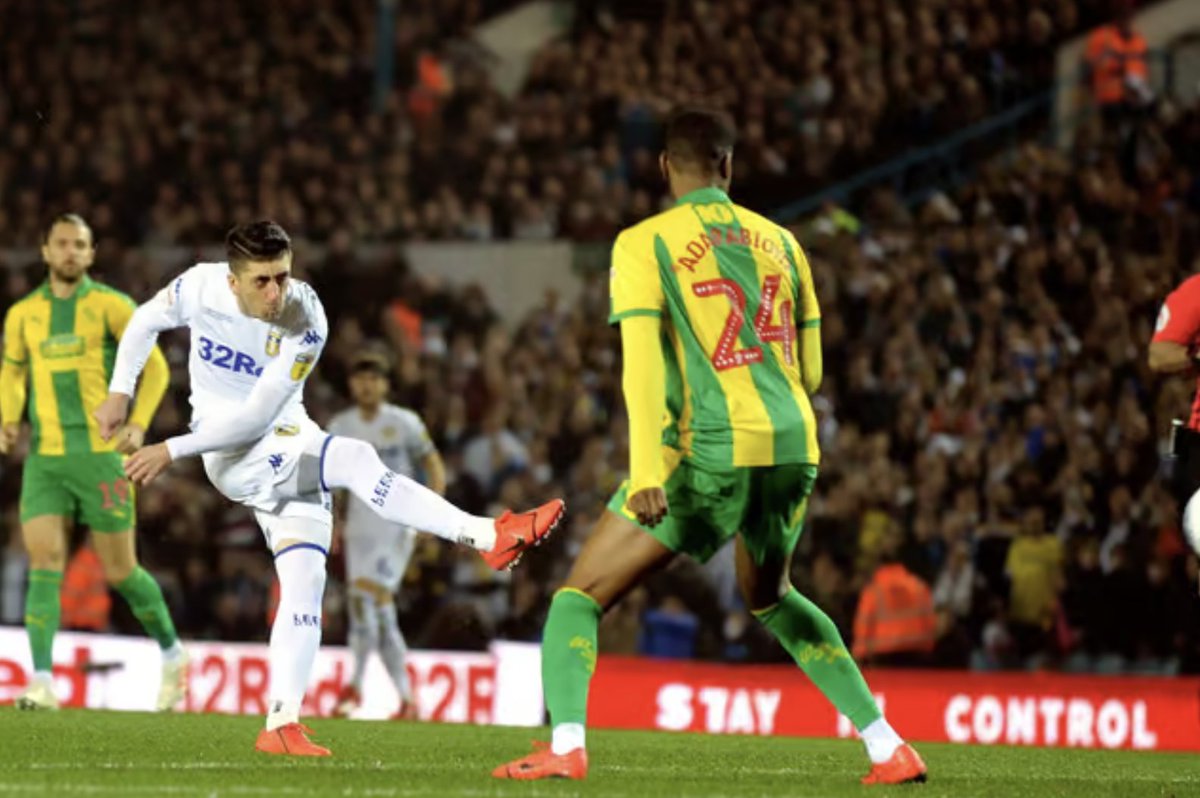 LUFCDATA's tweet photo. On This Day: In 2019, Pablo Hernandez scored after 16 seconds from 25 yards out as Leeds thumped West Brom 4-0 at Elland Road to go top of the Championship. 🇪🇸😍

https://t.co/sbxOfiIPd1 | #LUFC https://t.co/TMCz35JvGf