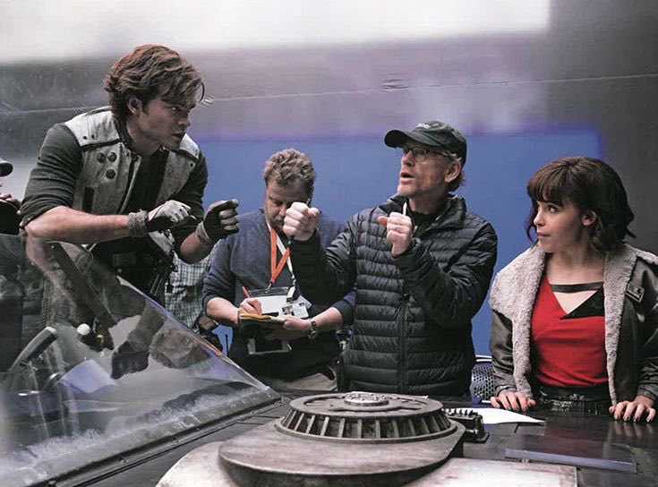 MakeSolo2Happen's tweet photo. Happy birthday @RealRonHoward! Can Dave Filoni greenlight @JonKasdan’s planned SOLO sequel as a birthday gift? #MakeSolo2Happen https://t.co/7SwMWW2NYz
