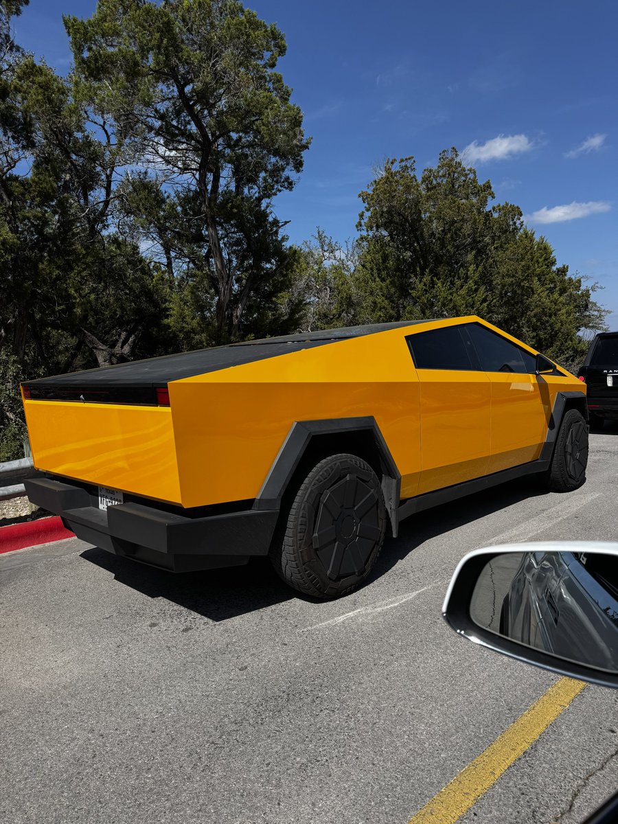 JoshWest247's tweet photo. TONKA TRUCK Yellow Cybertruck! 

HOT👍 or NOT👎 https://t.co/KzbO9hsDU3