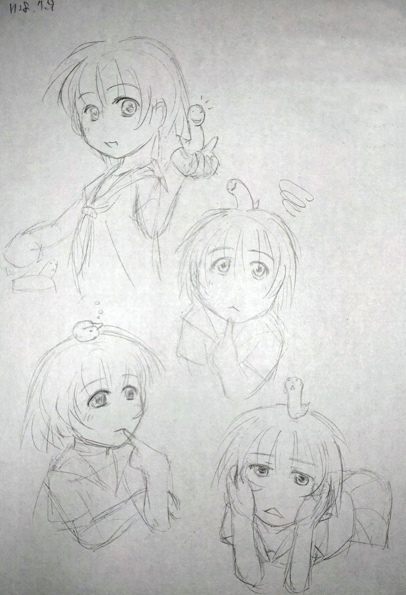 #唐突に10年前の絵を載せる見た人もやる
2018に液タブ譲ってもらって再開する前ですので、鉛筆下書きしかありません('・ω・`) スキャンするの面倒なので、雑な写真でごめんなさい… 