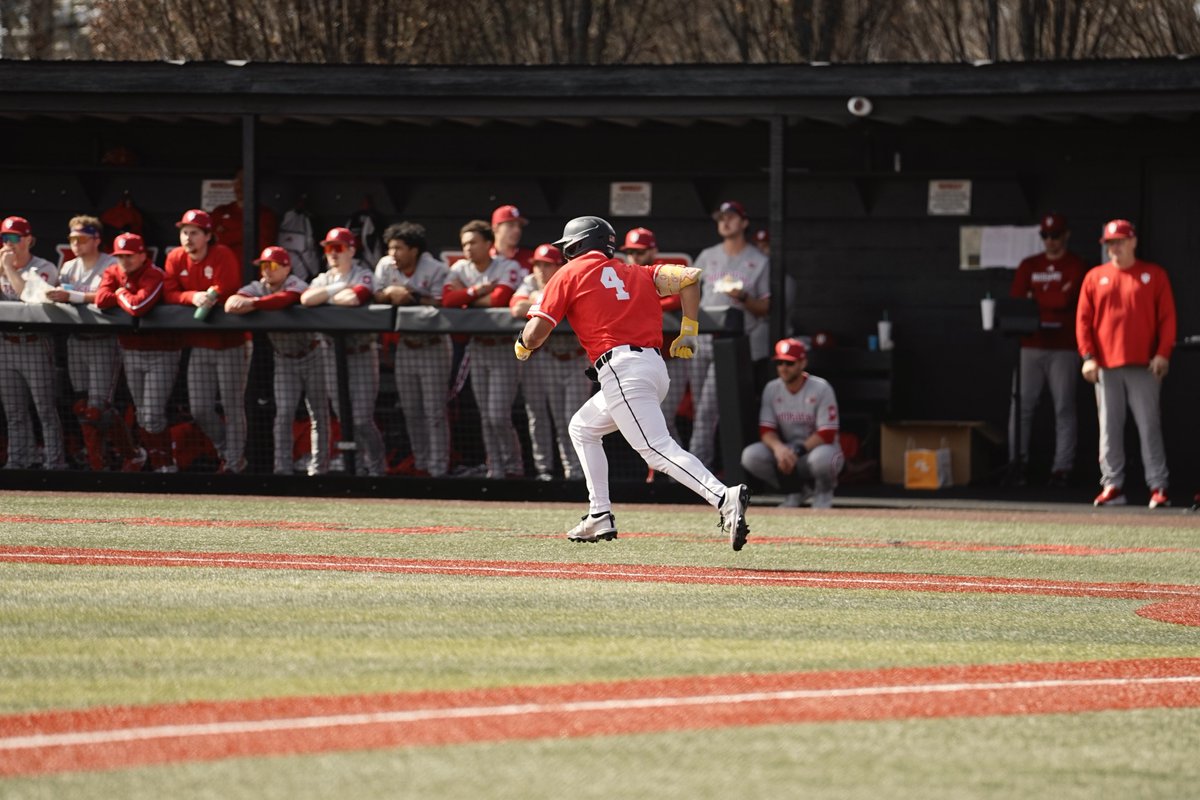 WKU with a pair of hits in the first

IU with the early lead 

B2 | Tops 0, Hoosiers 3