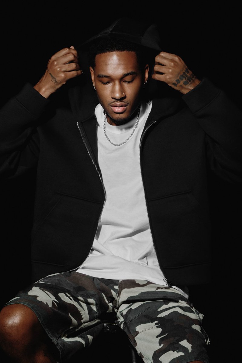 D Scott ✰ tweet media