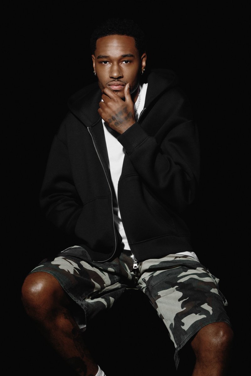 D Scott ✰ tweet media