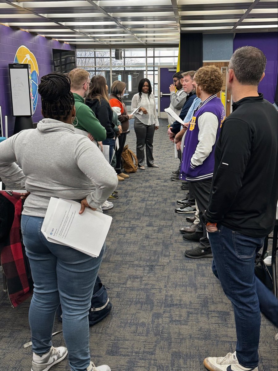 Chitownteach's tweet photo. We held Session 4 of our @CpsLeaders New Assistant Principal Institute on Friday. 
Our AP participants were deeply engaged from start to finish. The learning was thoughtful, reflective, and grounded in the realities of school leadership. #GoLearning! https://t.co/W7poEng4lC