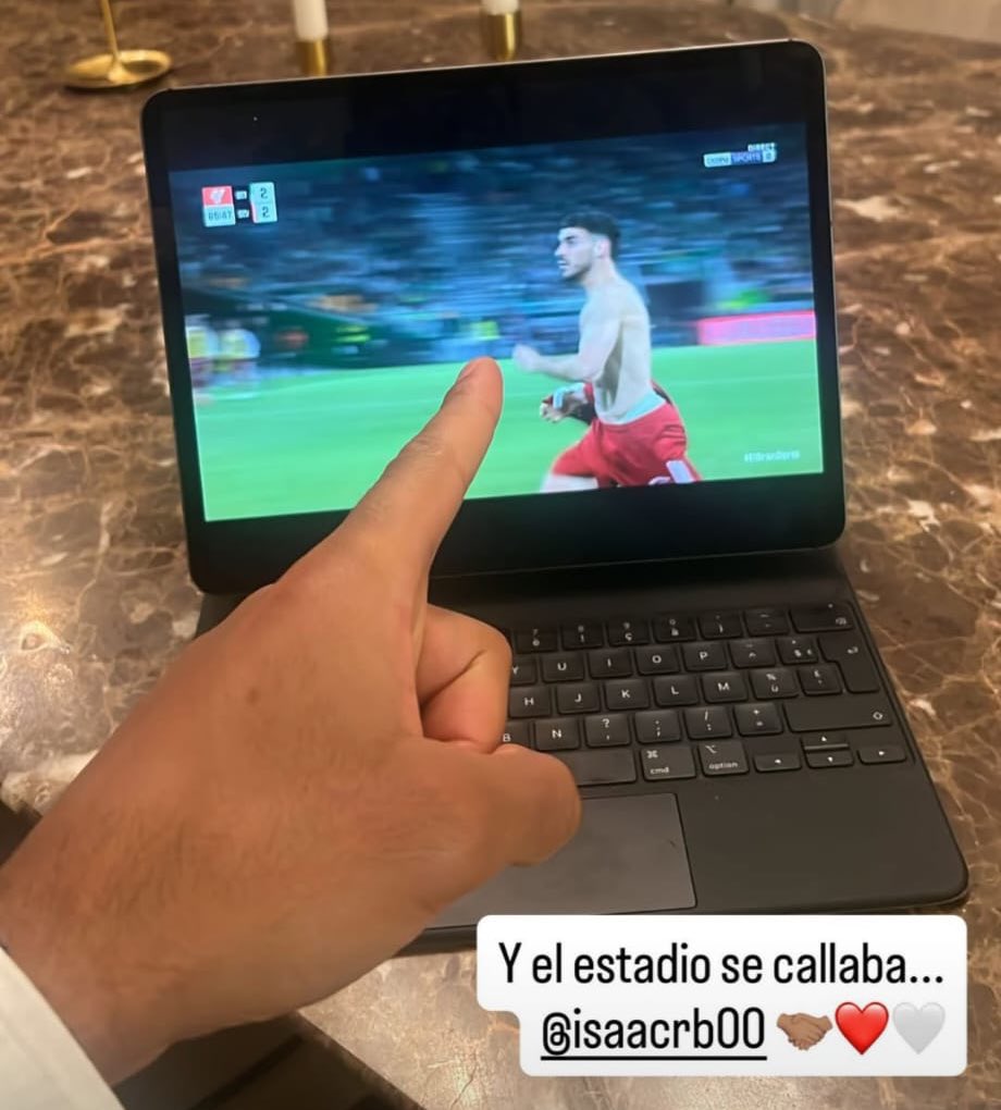 paablog03's tweet photo. “Y el estadio se callaba…” 🤫 

Don Loic Badé en Instagram. Lo quiero mucho https://t.co/Og0KAEu9wR
