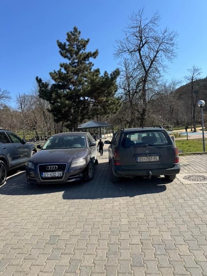 Vrojtuesit e lagjes - Prishtinë tweet media