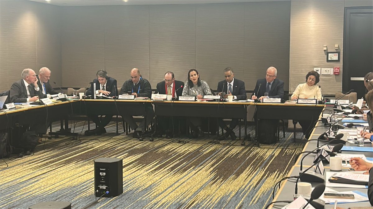 Además, la autoridad resaltó la importancia del análisis constante en plantas de beneficio y el fortalecimiento de la investigación geológica para aprovechar responsablemente nuestra riqueza mineral y destacó:

1.El 68% del territorio ecuatoriano tiene un análisis en minerales