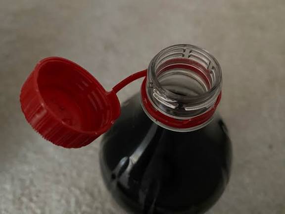 baaderminecraft's tweet photo. @EuropeanPan @gregor_wnnrstrm 90% suck to drink out of, we should have forced them to do this https://t.co/MOn4psu8Cq