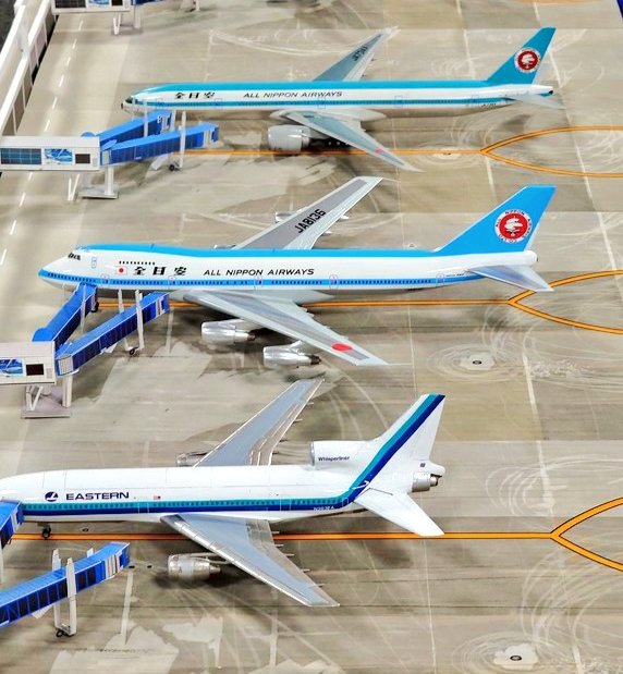 旅客機プラモフェス tweet media