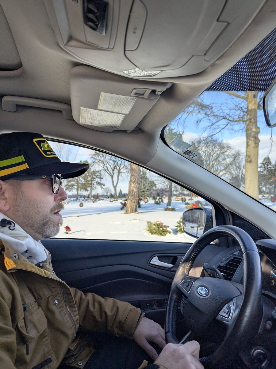 Christopher Nieman (@lifeis4living) on Twitter photo 