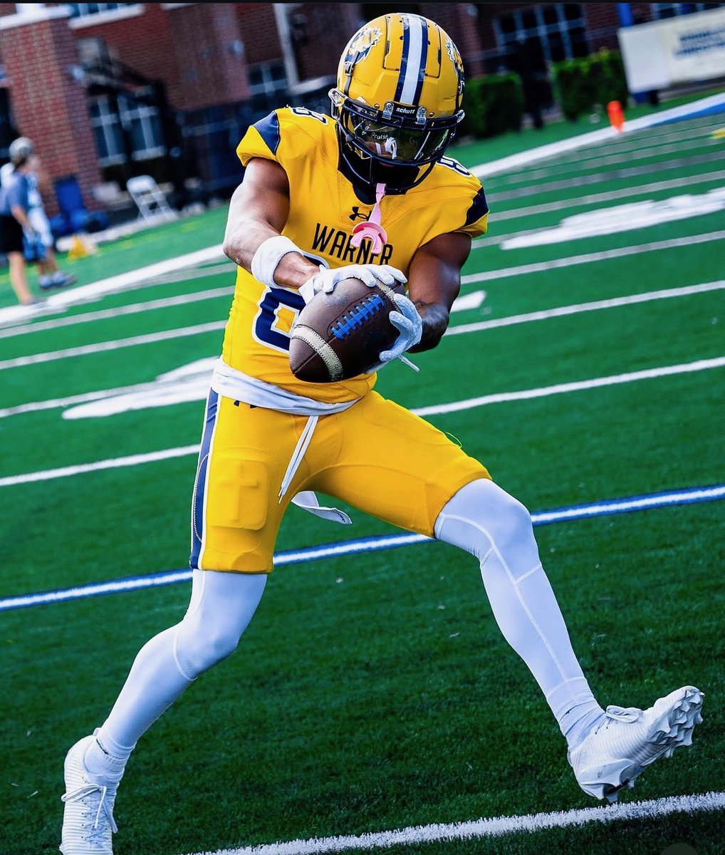 Jerimiah_R_'s tweet photo. After an incredible camp experience i am honored to receive my first Offer from Warner University ! #AGTG #RO2ALW4Y
@Coach_Murray0 
@CoachJoeNieves 
@GoMVB 
@DarrellStrongHC https://t.co/QqZzScinEy