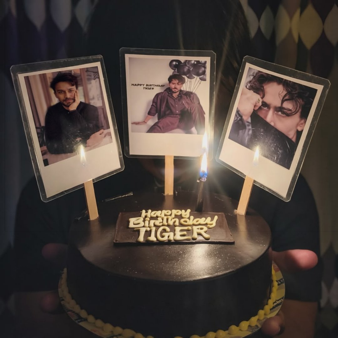 3tigerjackishr1's tweet photo. Happy Idol Birthday 
@iTIGERSHROFF ❤️
#TigerShroff #tigerian #happybirthday https://t.co/9wfn3ZltHU