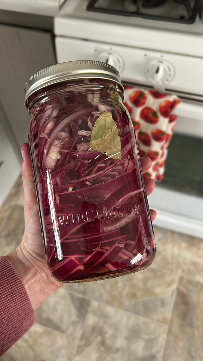 mtn girl tweet media