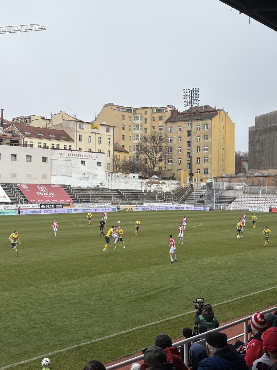 The_Real_Jacko's tweet photo. 🇨🇿 FNL - Viktoria Zizkov 2-1 MFK Chrudim 🇨🇿
Sun 1st March - 10:15am KO
🍻2,60eur
🎫 9eur
Great morning out watching proper football in an old school ground. #viktoriazizkov  #groundhopping https://t.co/giIU0RFSc3