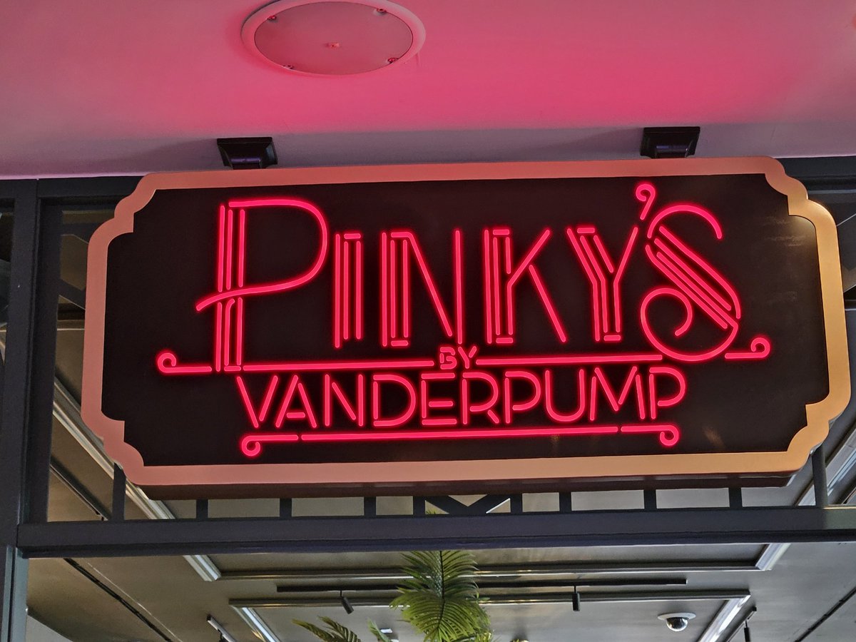 lightning36 tweet media