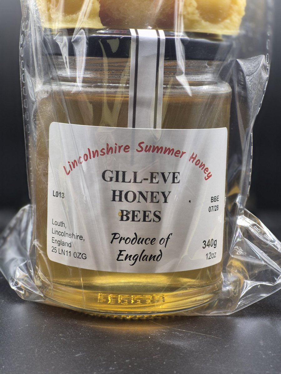 eve_bees's tweet image. This gorgeous gift is available at gill-evehoneybees.co.uk 
#LincsConnect #thecraftersuk #honey #candles #handmade