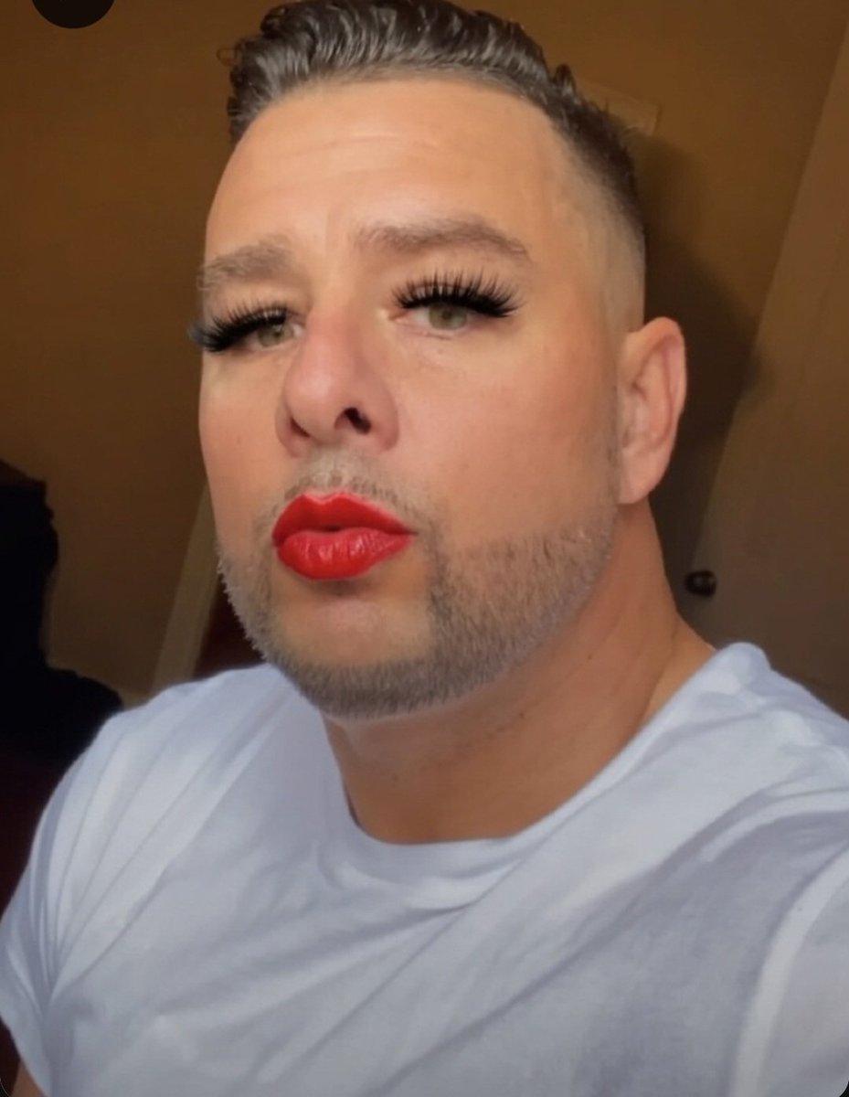 <a href="/tacorodriguezx/">Taco Rodriguez</a> <a href="/LamarVsAllen/">PurpleKoolAidDrinker</a> good looking fella