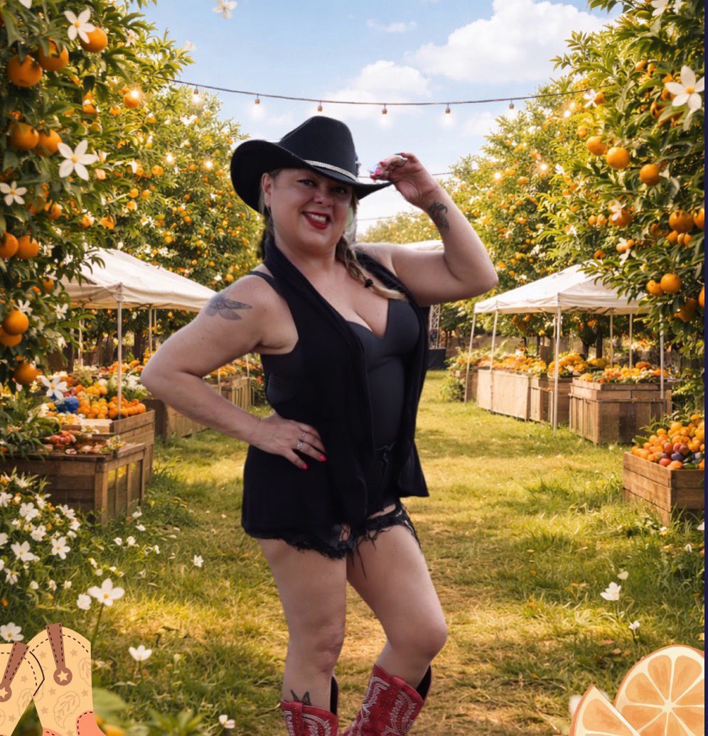 Juicy7meeow tweet media