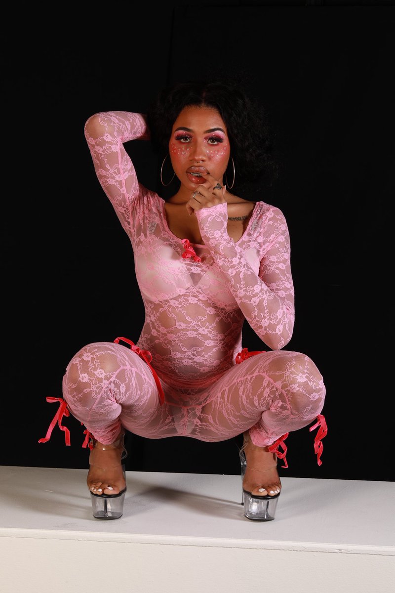ఌ iamkhloeamarie_ 💫 tweet media