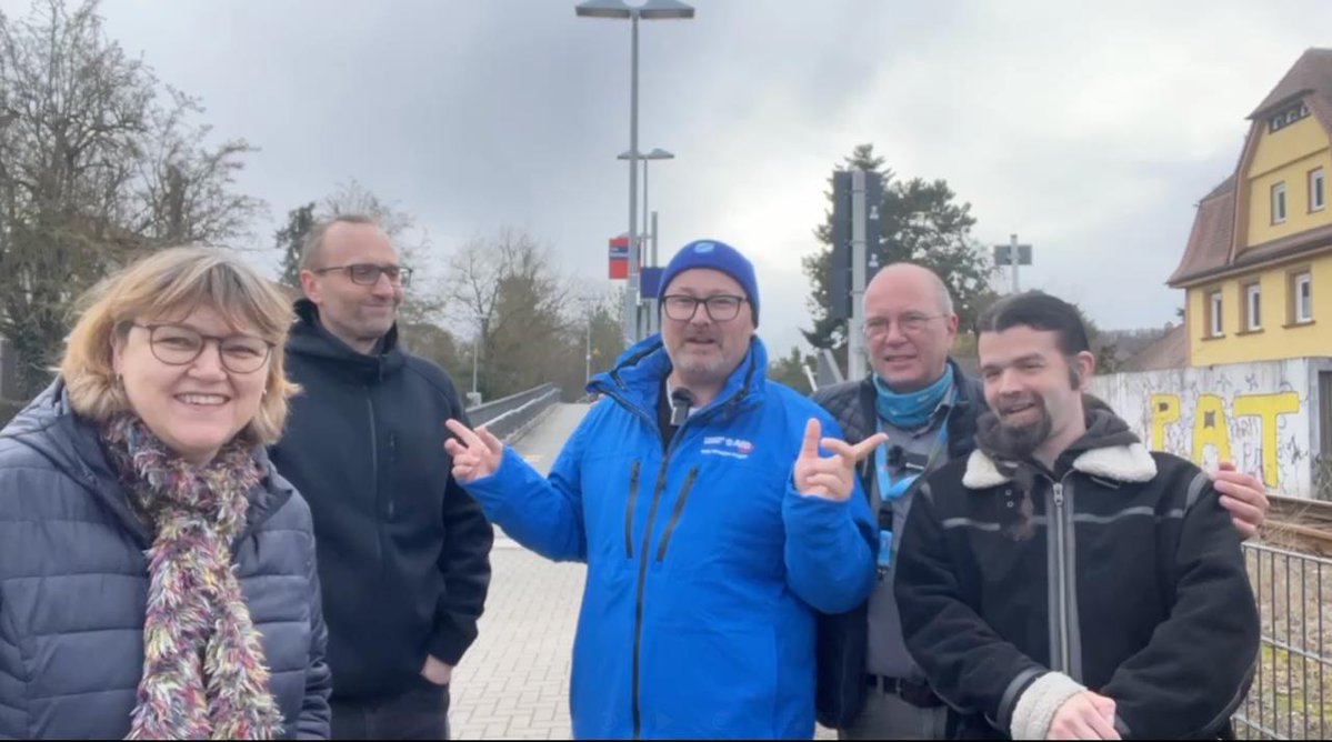 ah114088's tweet image. Bilder von unseren beiden Infoständen heute zur Kommunalwahl 2026 in #Fürth. Vormittags mit MdL Matthias Vogler beim Bahnhof Fürth-Dambach, nachmittags in Poppenreuth bei der IKEA. Viele interessante Gespräche, gute Stimmung und etliche Autofahrer mit Daumen hoch. #AfD