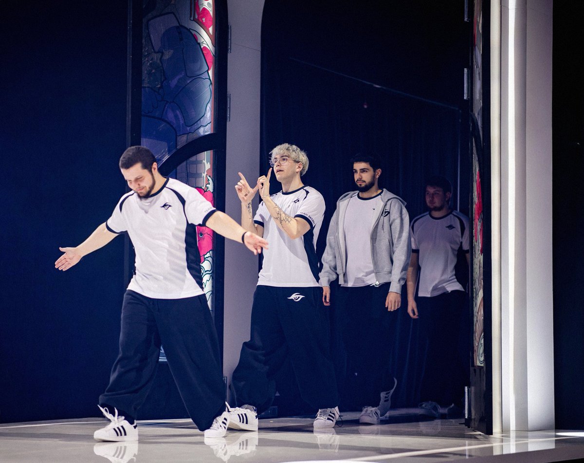 Team Secret tweet media