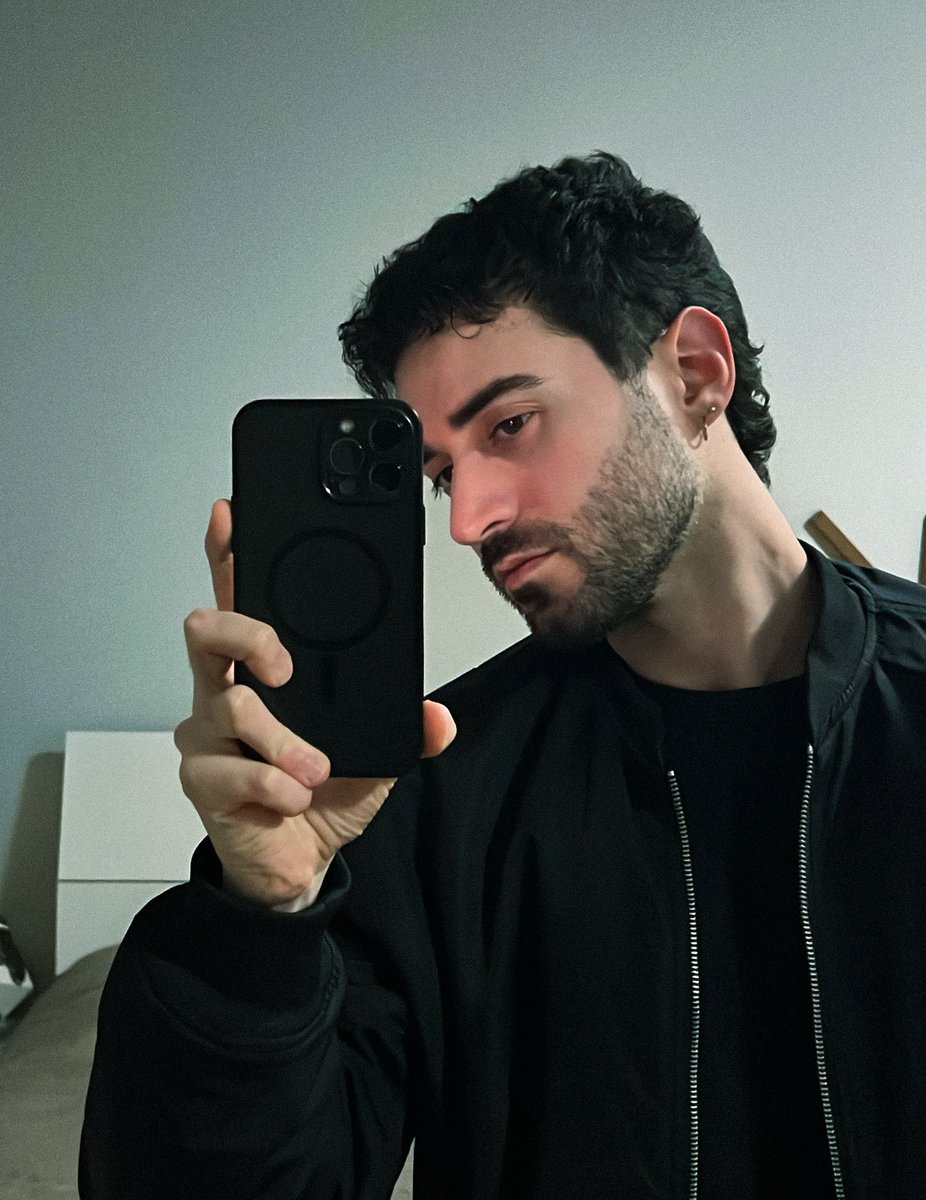 Luca Desogus tweet media