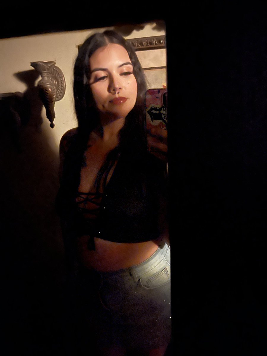 lilDeityy's tweet photo. don toliver-no pole🙈💕 https://t.co/jWgCviY06r