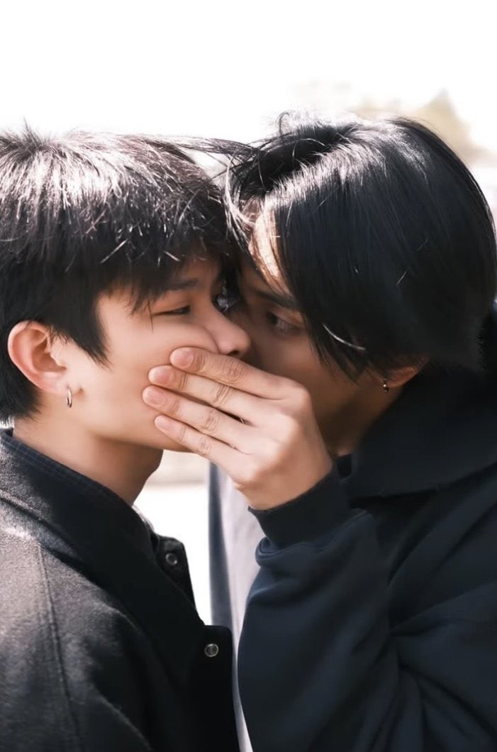 พี่น้องที่ไหนทำแบบนี้วะะะะะะ หยุ้ดดิ้