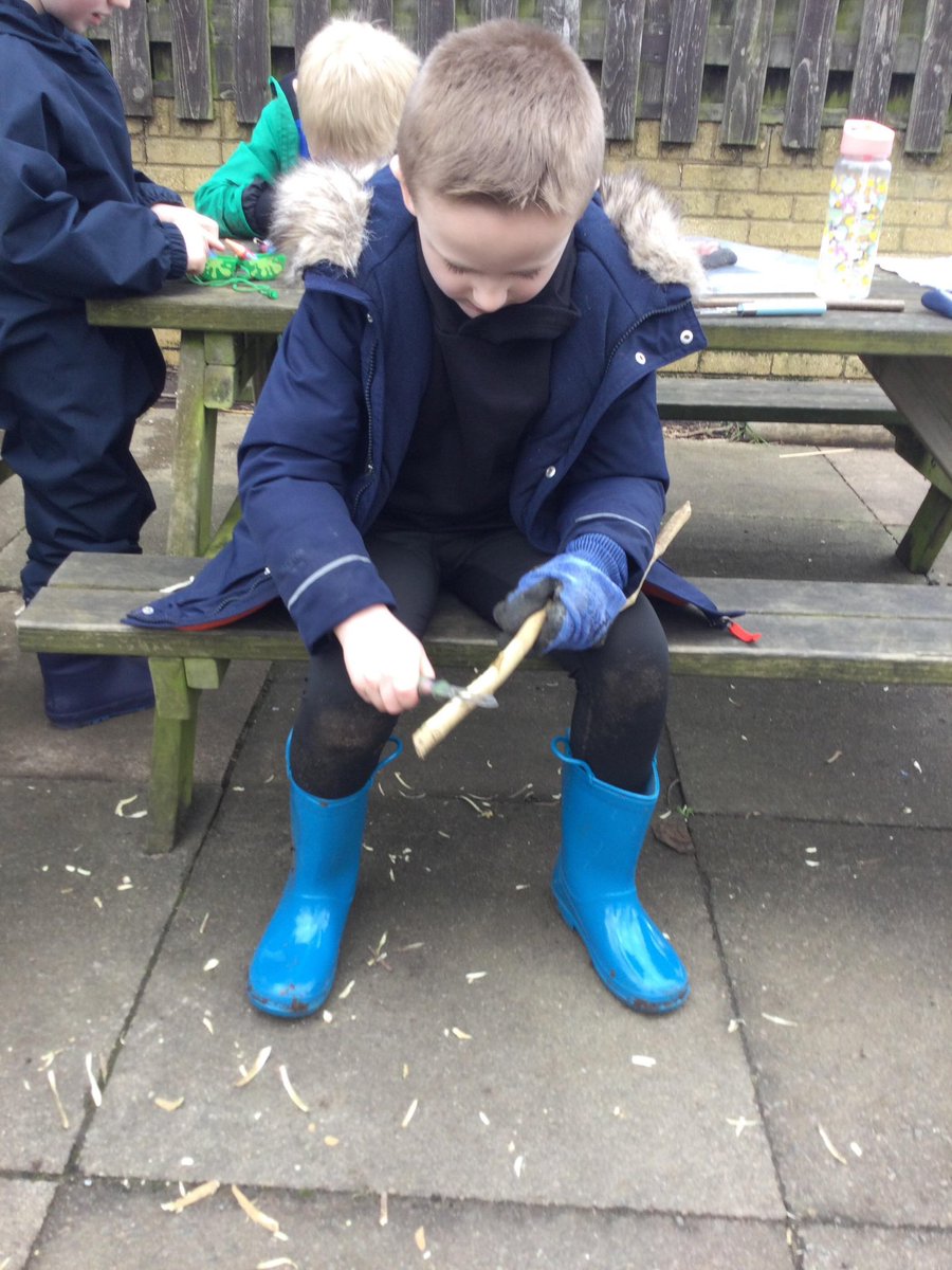 PinchmillLower's tweet photo. Forest School in action!! https://t.co/ewS3fIFj2W