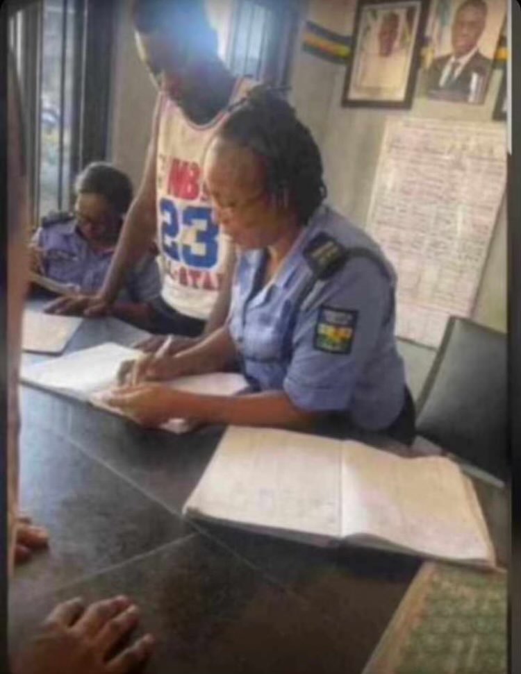 Mummy no be Wetin I talk you dey write, which one be naa me do am.