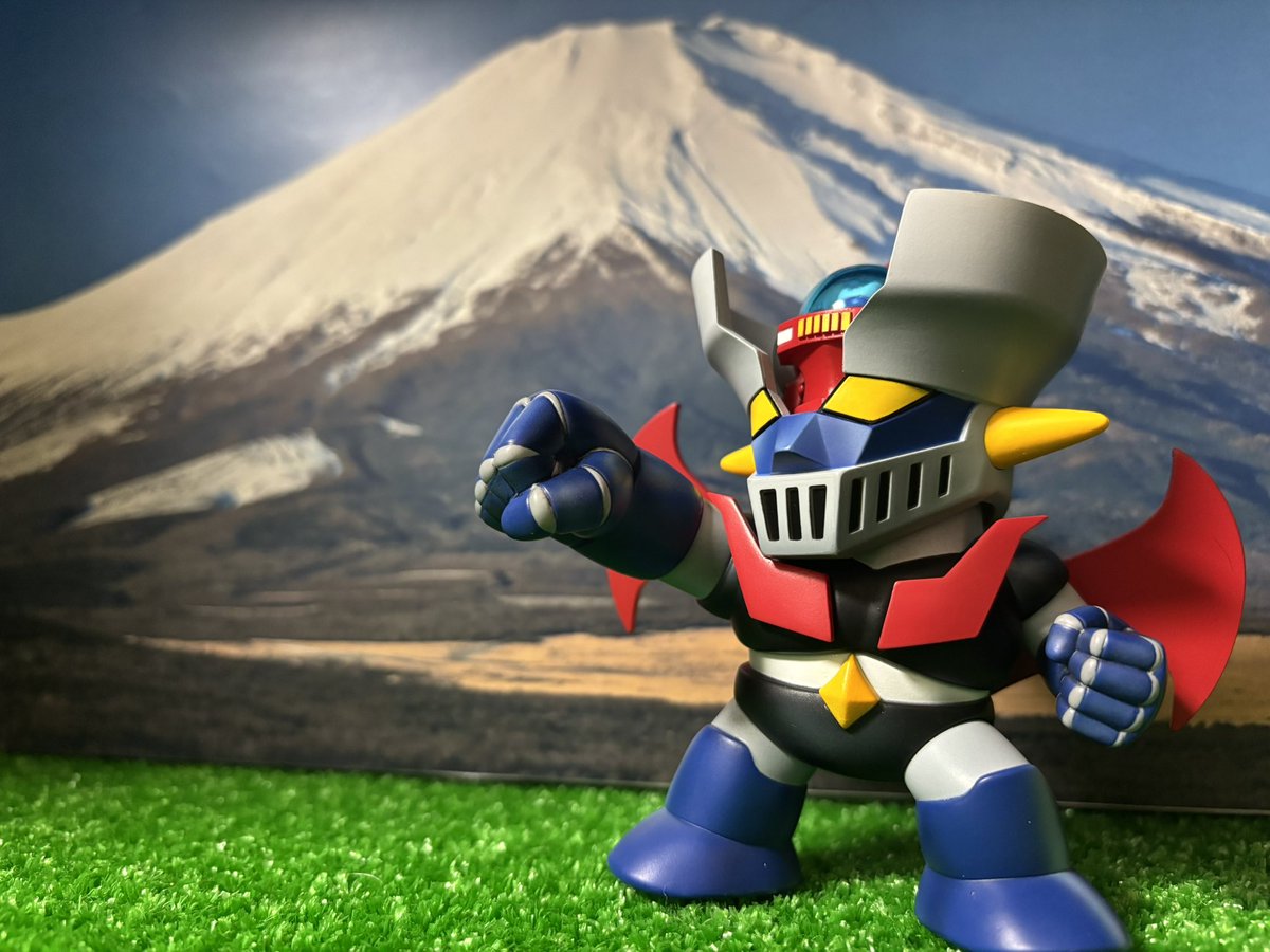 masa1101kazu's tweet photo. SDマジンガーZ
届いた!
初回40個に入っていた😊
かっこいい😊
背景の富士山は山梨側から以前撮影!
でも光子力研究所は静岡寄りだった気がする
まあそこは気にしない😊
#cocopa
#SDマジンガーZ https://t.co/j2O7Fu0DiP