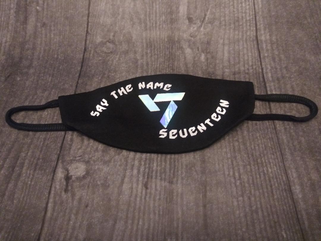 4oclocktee's tweet photo. Welcome to @4oclocktee 🕓👕
Selling Kpop T-shirts, Movie/TV T-shirts and face masks.😉

Etsy: https://t.co/pNPoVpabcI
Ebay: https://t.co/qMjovYtUNy https://t.co/NnWaqleJ0j